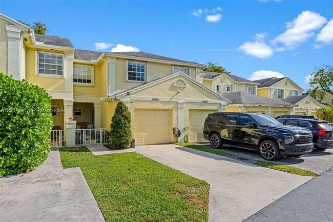 11845 SW 100th St in Miami, FL - Building Photo - Building Photo