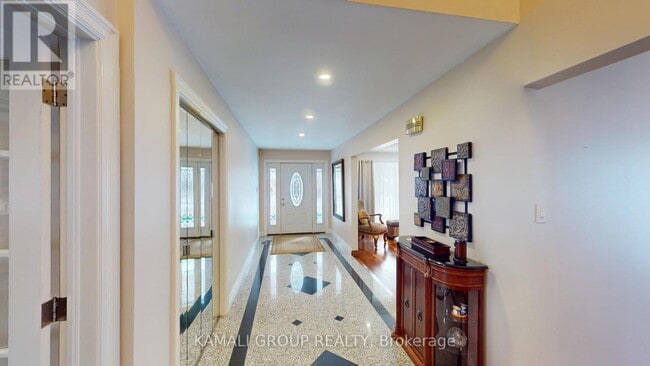 38 Spruce Ave in Richmond Hill, ON - Building Photo - Building Photo