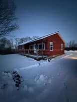 428 McGrath Pond Rd in Belgrade, ME - Building Photo