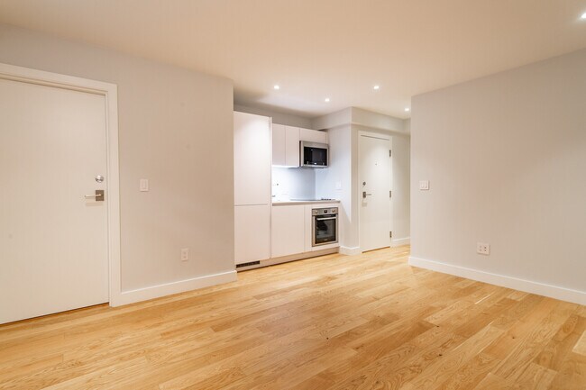 27 South St, Unit #B3 in Boston, MA - Building Photo - Building Photo