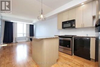 181 Wynford Dr in Toronto, ON - Building Photo - Building Photo