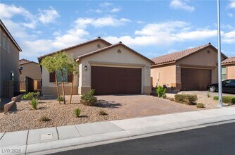 1001 Crystal Grotto Ave in North Las Vegas, NV - Building Photo - Building Photo