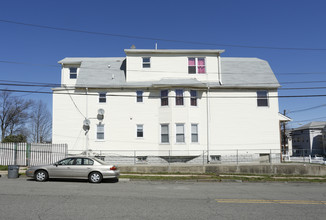 733 Grier Ave in Elizabeth, NJ - Building Photo - Building Photo