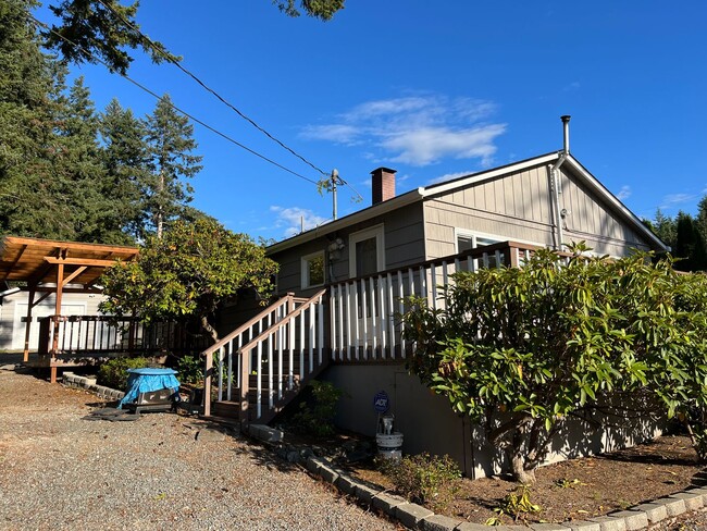 property at 830 W Madrona Beach Rd