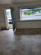 326 Main St, Unit #4 in West Rutland, VT - Foto de edificio - Building Photo