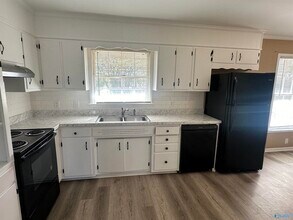 4109 Nelson Dr NW in Huntsville, AL - Building Photo - Building Photo