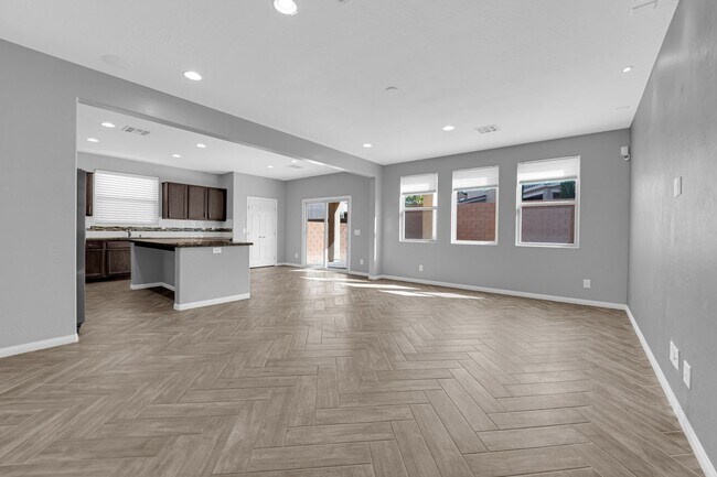8809 Teton View Rd in Las Vegas, NV - Building Photo - Building Photo