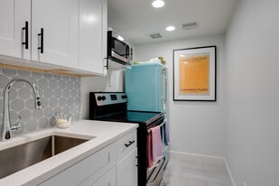 Polanco in Scottsdale, AZ - Building Photo