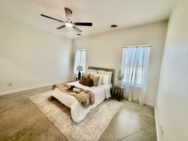 2196 3rd St in Seelyville, IN - Building Photo - Building Photo