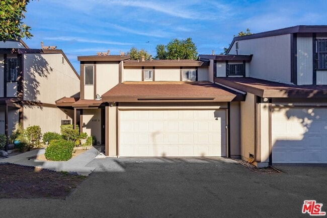 8505 Burnet Ave in Los Angeles, CA - Building Photo - Building Photo