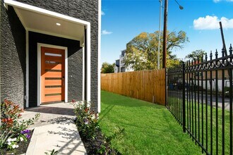 3233 Tuam St in Houston, TX - Building Photo - Building Photo