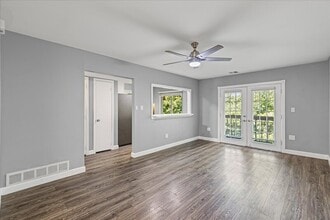 148 Chelsea Cir in Clementon, NJ - Building Photo - Building Photo