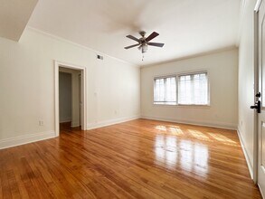 2117 W Dekle Ave, Unit C-1 in Tampa, FL - Building Photo - Building Photo