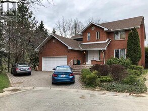 45 W Park Ave in Hamilton, ON - Building Photo - Building Photo