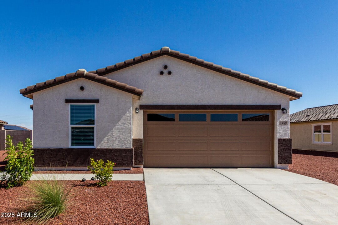 1459 E Peggy Dr in Casa Grande, AZ - Building Photo