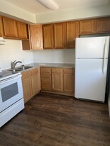 3360 S Canosa Ct, Unit 3 Apartments