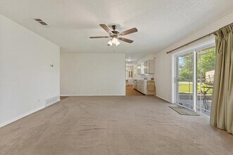 3229 Oak Timber Dr in Forest Hill, TX - Building Photo - Building Photo