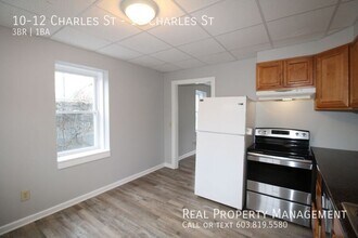 10-12-12 Charles St in Dover, NH - Building Photo - Building Photo