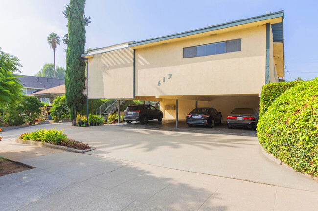 Mound Apartments in South Pasadena, CA - Foto de edificio - Primary Photo