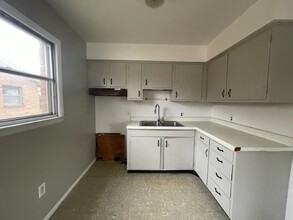 503 Jackson St in Walkerton, IN - Building Photo - Interior Photo