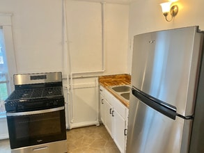 947 Logan St SE in Grand Rapids, MI - Foto de edificio - Building Photo