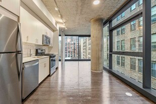 707 S Clark St in Chicago, IL - Building Photo