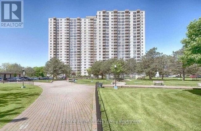 property at 390-390 Dixon Rd