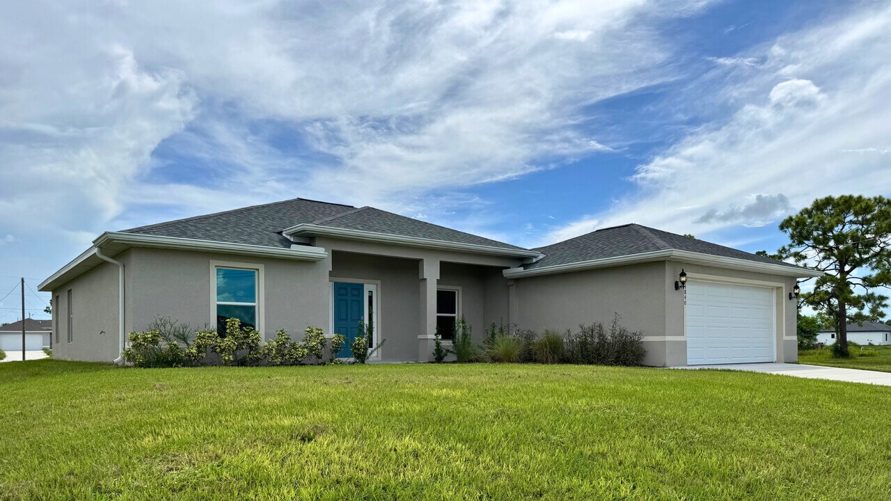 1840 NW 31st St in Cape Coral, FL - Building Photo