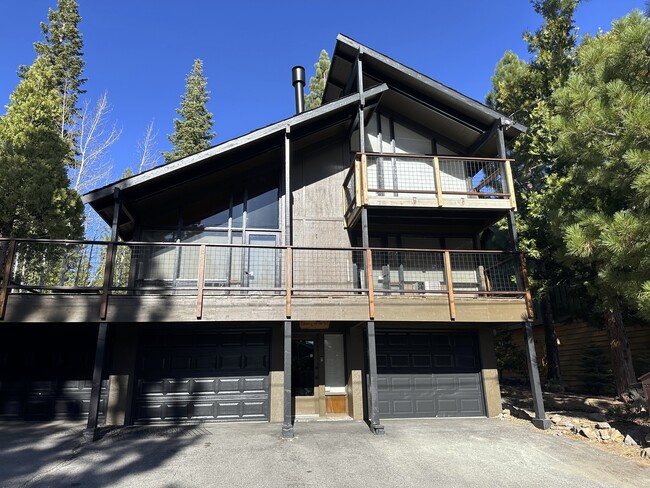 property at 7639 Forest Glen Dr