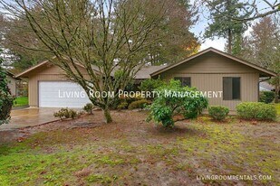 7670 SW Leslie St in Portland, OR - Building Photo