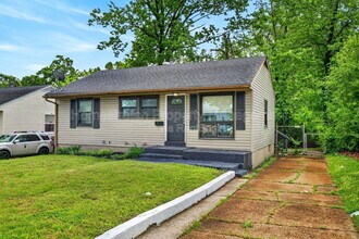 368 Cameron Rd in St. Louis, MO - Building Photo - Building Photo