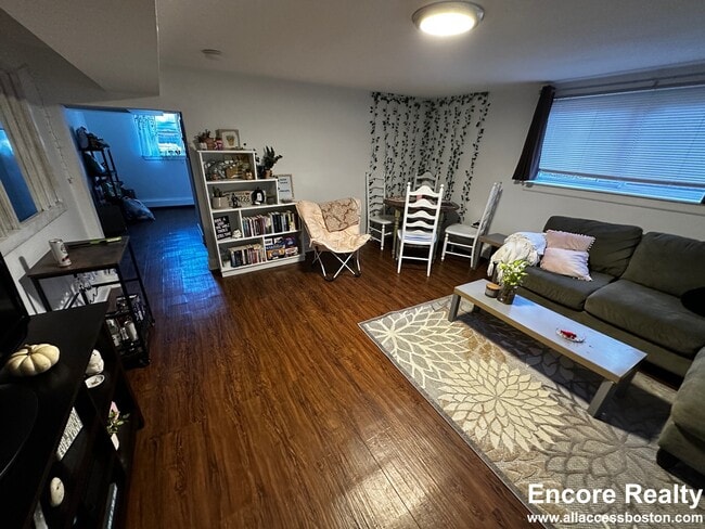 property at 61 Selkirk Rd