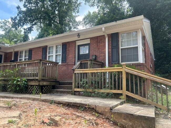 property at 403 Waccamaw Ave