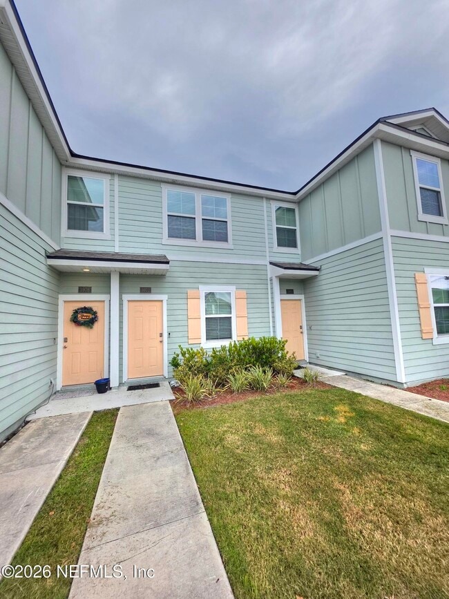 property at 3972 Vlg Vw Ln