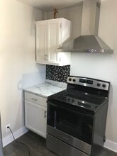 1001 E Pierce St in Kirksville, MO - Foto de edificio - Building Photo