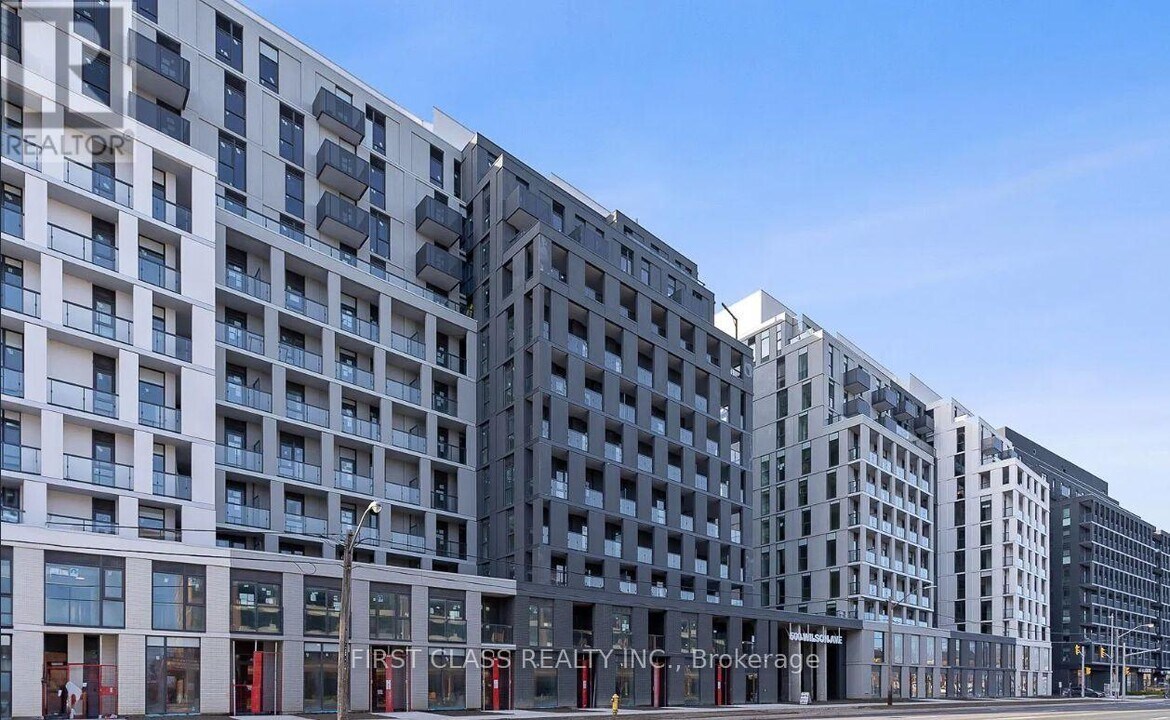 500-500 Wilson Ave in Toronto, ON - Building Photo