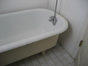 113 Forest St, Unit Upstairs in Buhl, MN - Building Photo - Building Photo