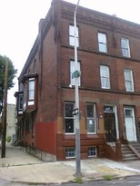 1919 W Diamond St Apartments