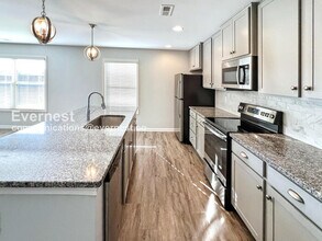 264 Fenrose Dr in Harvest, AL - Building Photo - Building Photo