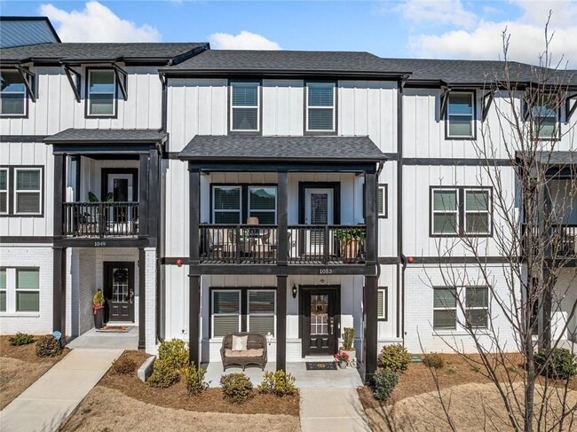 property at 1052 Knoxboro Ln