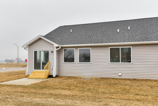 501 Wright Rd in Norwalk, IA - Building Photo - Building Photo