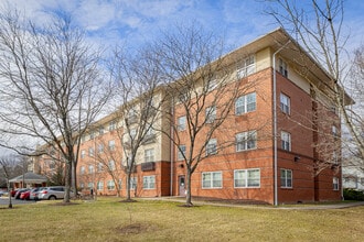 Park View at Colonial Landing in Elkridge, MD - Foto de edificio - Building Photo
