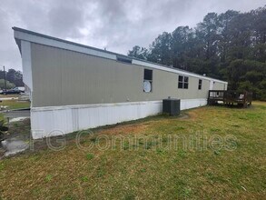 1023 Crystal Blvd in Selma, NC - Building Photo - Building Photo