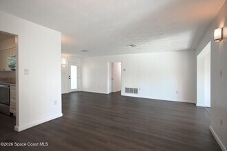 453 Dolphin St in Melbourne Beach, FL - Building Photo - Building Photo