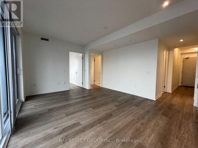 55 Cooper St in Toronto, ON - Building Photo - Building Photo