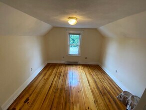11 Clarendon Ave, Unit 2 in Somerville, MA - Building Photo - Building Photo