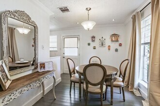 400 Elmeer Ave in Metairie, LA - Building Photo - Building Photo