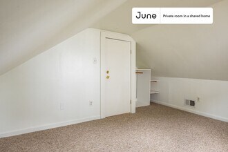 Private bedroom in 5 bed/2 bath Home in Boston, MA - Building Photo - Building Photo