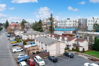 North Country Apartments in Shoreline, WA - Building Photo - Building Photo