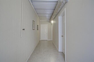 4010 W Cooper Lake Dr SE-Unit -BASEMENT in Smyrna, GA - Building Photo - Building Photo